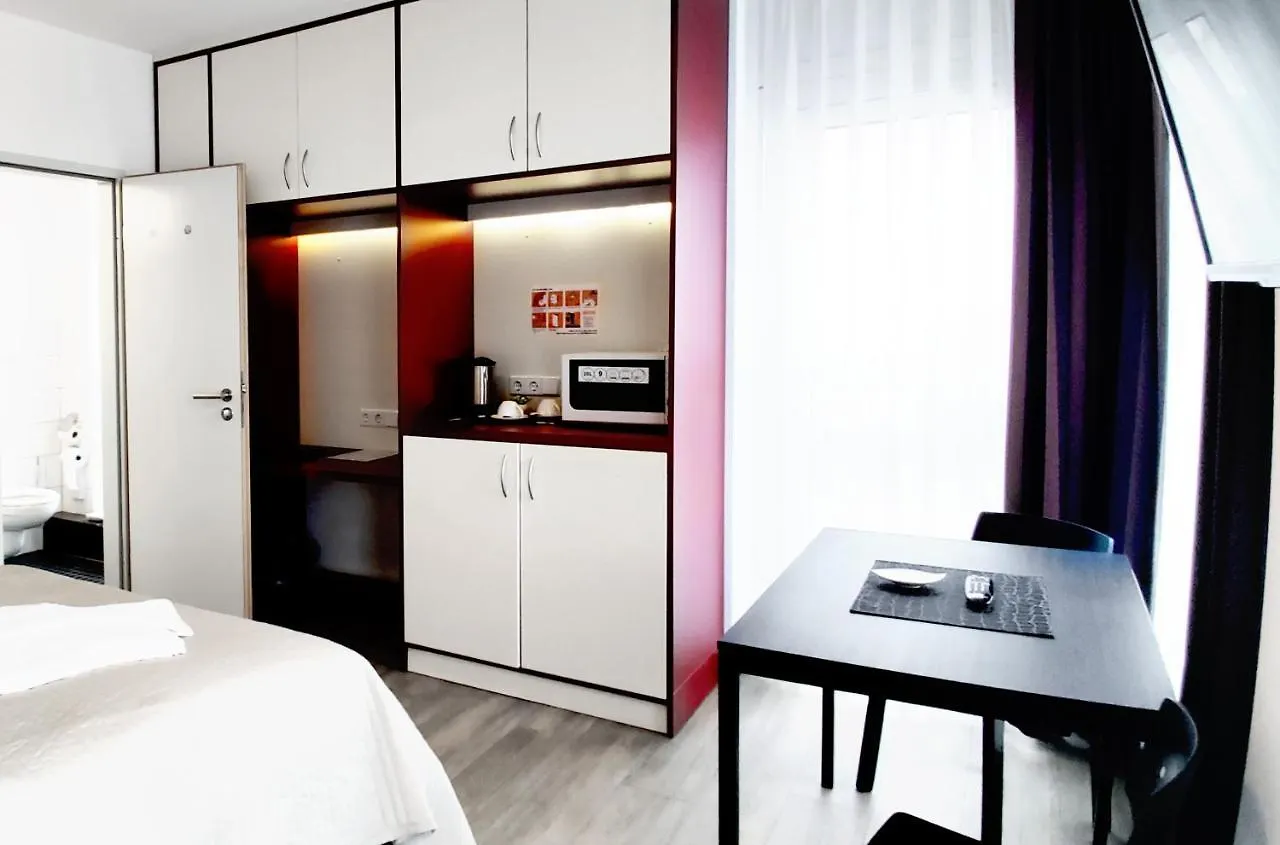 6 Rooms Apartments Berlin