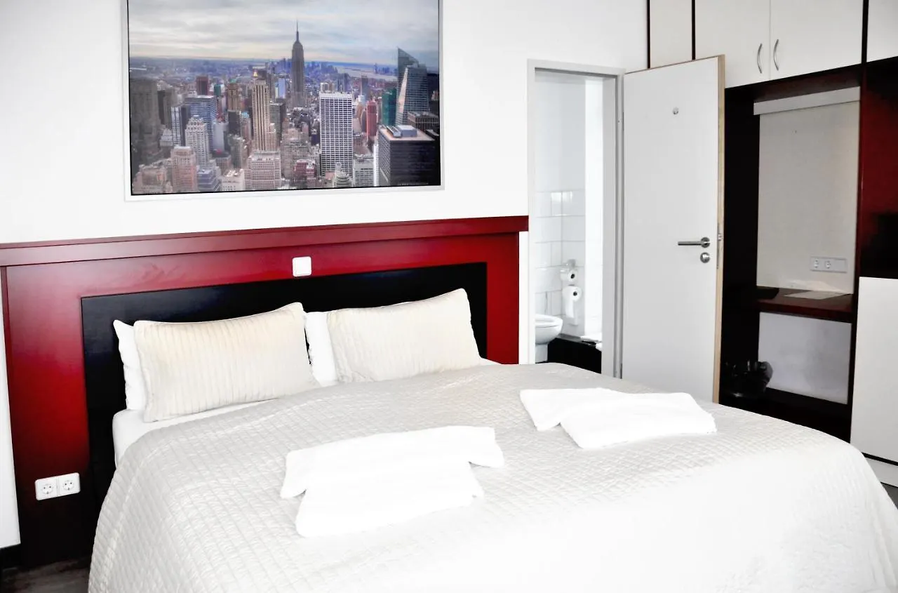 6 Rooms Apartments Berlin