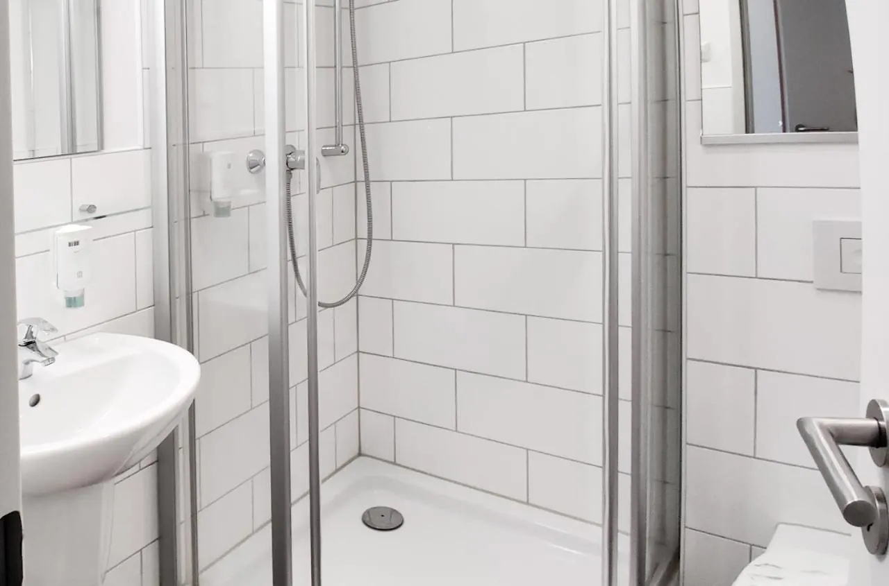 6 Rooms Apartments Berlin